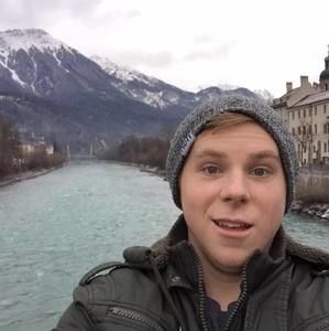 Meet your Posher, Daniel